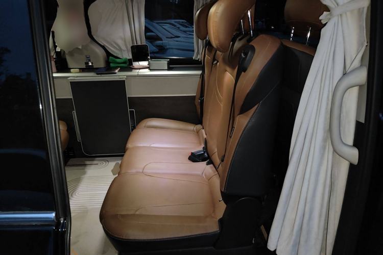 Used SAIC MAXUS G20 RV 2021 Restyled 2.0T Traveler Self-Propelled Class B RV – Time Edition Left Rear Seat