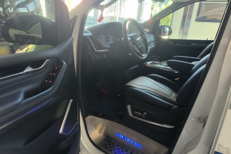 Used SAIC MAXUS G20 RV 2021 2.0T Traveler Self-Propelled Class B RV – Time Edition Driver Seat