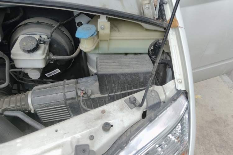 Used SAIC MAXUS G20 RV  Engine Bay Left