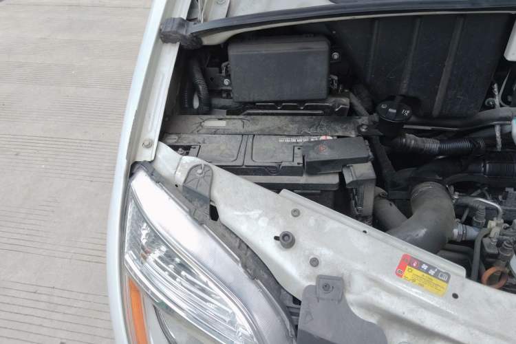 Used SAIC MAXUS G20 RV  Engine Bay Right