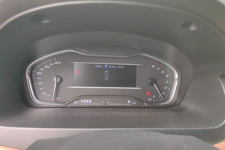 Used SAIC MAXUS G20 RV 2021 2.0T Traveler Self-Propelled Class B RV – Sunlight Edition Instrument Cluster