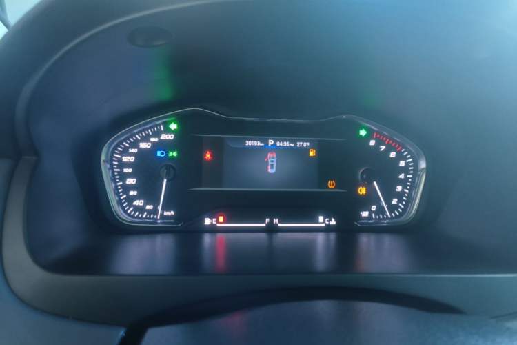 Used SAIC MAXUS G20 RV 2021 2.0T Traveler Self-Propelled Class B RV – Time Edition Instrument Cluster