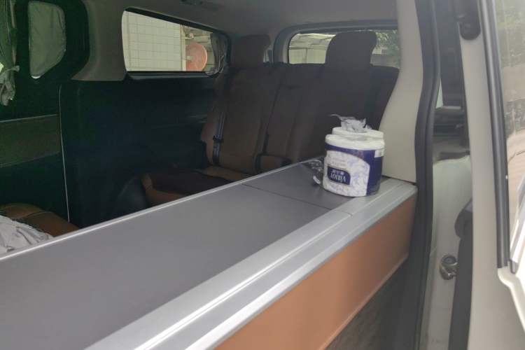 Used SAIC MAXUS G20 RV 2021 2.0T Traveler Self-Propelled Class B RV – Sunlight Edition Left Rear Seat