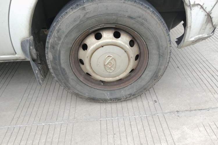 Used SAIC MAXUS G20 RV  Right Front Wheel Hub