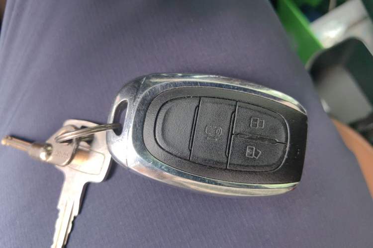 Used SAIC MAXUS G20 RV 2021 2.0T Traveler Self-Propelled Class B RV – Sunlight Edition Vehicle Key