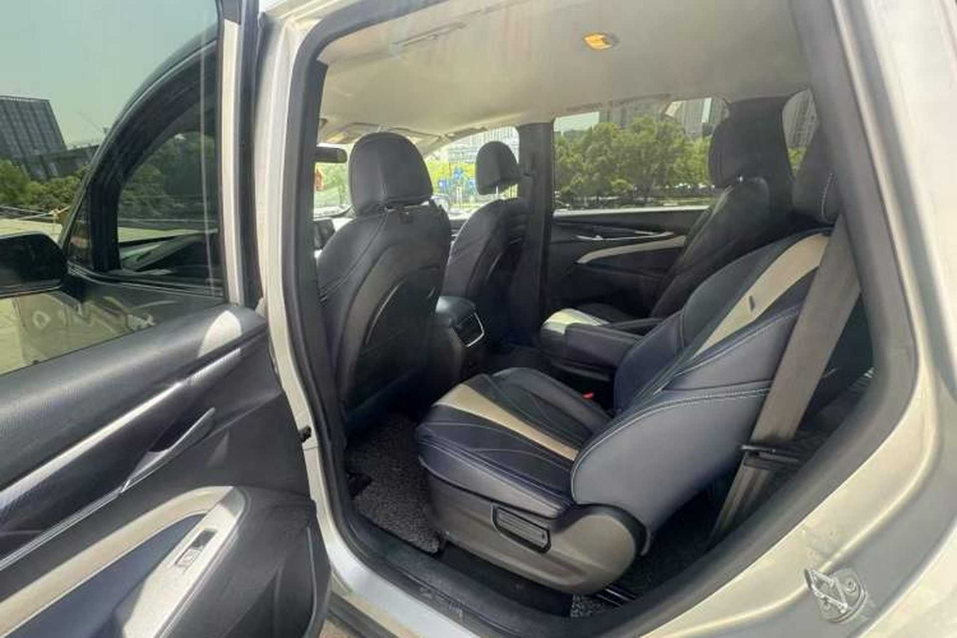 Used SAIC MAXUS G50 2019 1.5T First Edition Automatic Luxury Version 6 Seats Interior 3