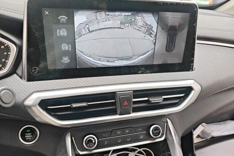 Used SAIC MAXUS G50 2019 1.5T First Edition Automatic Luxury Version 6 Seats Audio And AC Panel