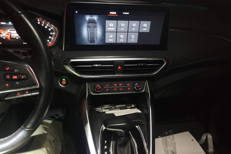Used SAIC MAXUS G50 2019 1.5T Automatic Luxury Edition China VI Standard Audio And AC Panel