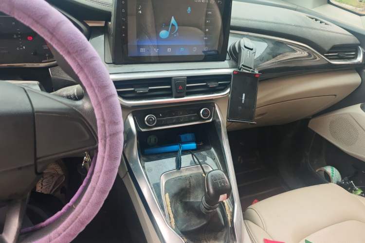 Used SAIC MAXUS G50 2019 1.3T Manual Enjoyment Base Model China VI Audio And AC Panel