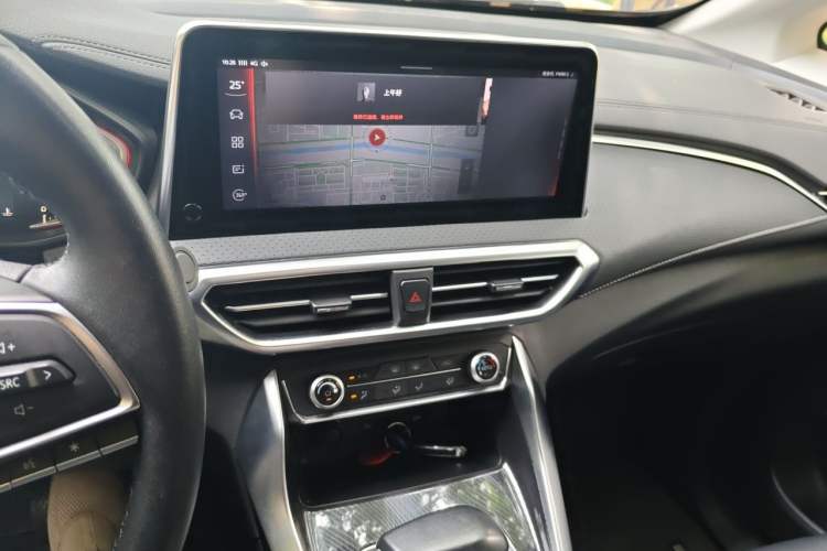 Used SAIC MAXUS G50 2019 1.5T First Edition Automatic Luxury Version 6 Seats Audio And AC Panel