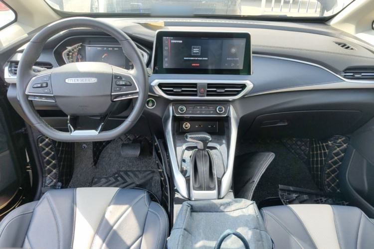 Used SAIC MAXUS G50 2019 1.5T Automatic Elite Edition China VI Standard Center Console
