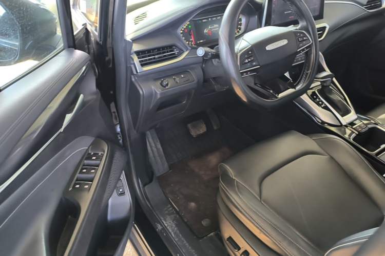 Used SAIC MAXUS G50 2019 1.5T First Edition Automatic Luxury Version 6 Seats Driver Seat