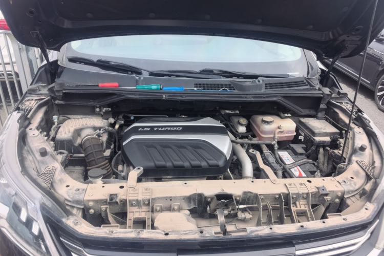Used SAIC MAXUS G50 2019 1.5T Automatic Luxury Edition China VI Standard Engine Bay