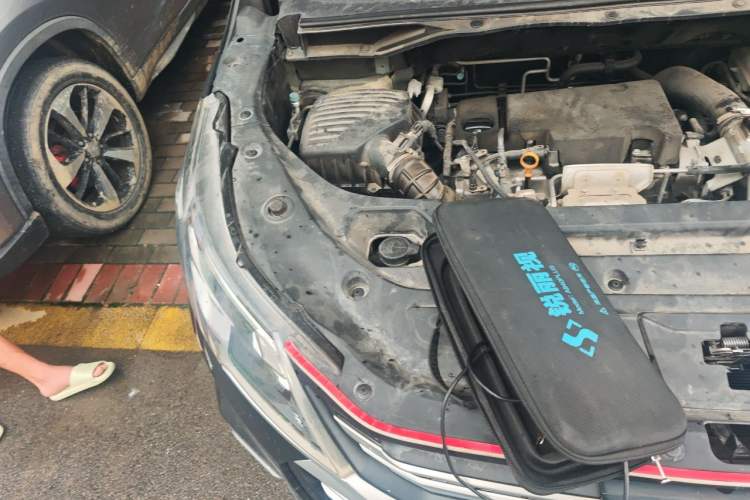 Used SAIC MAXUS G50 2019 1.3T Manual Enjoyment Base Model China VI Engine Bay Right