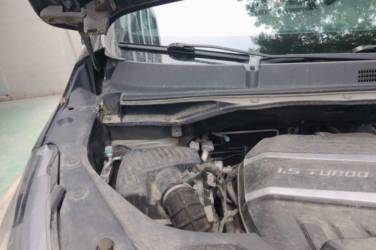 Used SAIC MAXUS G50 2019 1.5T Automatic Elite Edition China VI Standard Engine Bay Right