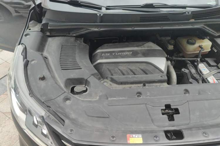 Used SAIC MAXUS G50 2019 1.5T First Edition Automatic Luxury Version 7 Seats Engine Bay Right