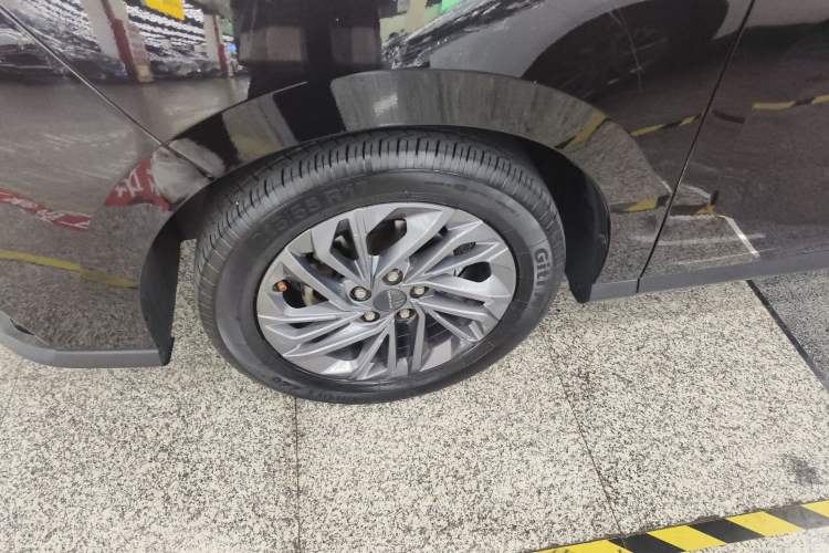 Used SAIC MAXUS G50 2019 1.5T Automatic Luxury Edition China VI Standard Exterior 4