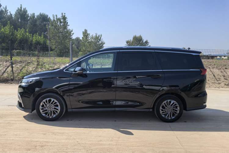 Used SAIC MAXUS G50 2019 1.5T Automatic Luxury Edition China VI Standard Exterior 6