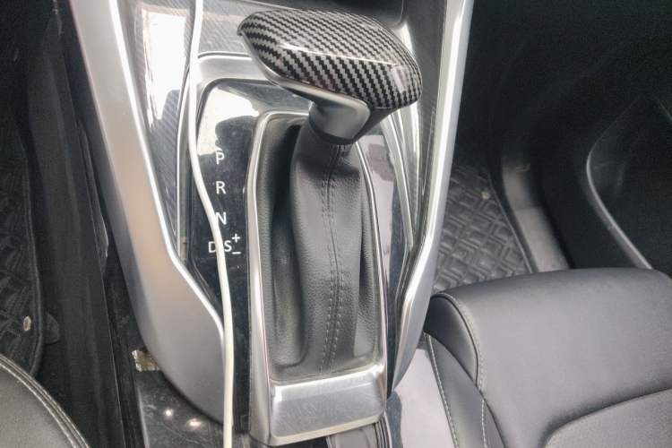 Used SAIC MAXUS G50 2019 1.5T First Edition Automatic Luxury Version 7 Seats Gear Lever