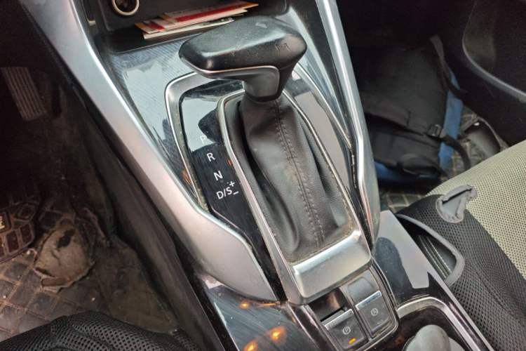Used SAIC MAXUS G50 2019 1.5T First Edition Automatic Luxury Version 6 Seats Gear Lever