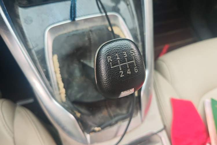 Used SAIC MAXUS G50 2019 1.3T Manual Enjoyment Base Model China VI Gear Lever