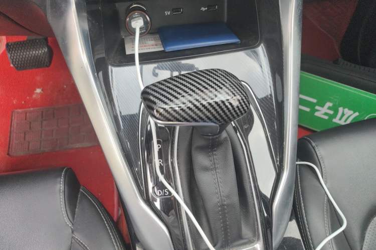 Used SAIC MAXUS G50 2019 1.5T First Edition Automatic Luxury Version 7 Seats Gear Lever