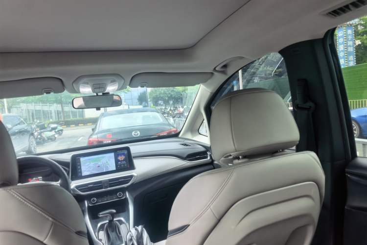 Used SAIC MAXUS G50 2019 1.5T Automatic Luxury Edition China VI Standard Headliner