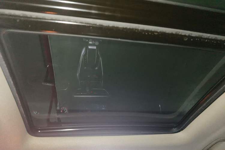 Used SAIC MAXUS G50 2019 1.5T Automatic Luxury Edition China V Standard Headliner