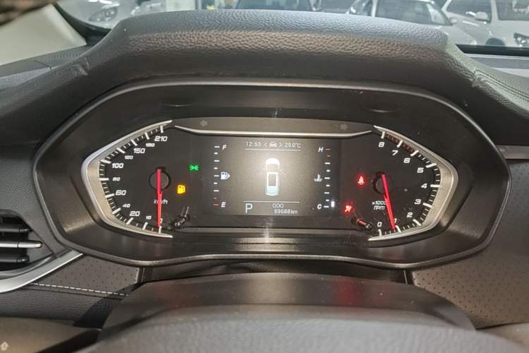 Used SAIC MAXUS G50 2019 1.5T Automatic Elite Edition China VI Standard Instrument Cluster