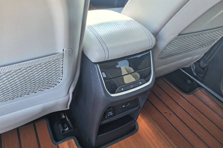 Used SAIC MAXUS G50 2019 1.5T Automatic Luxury Edition China VI Standard Interior 4