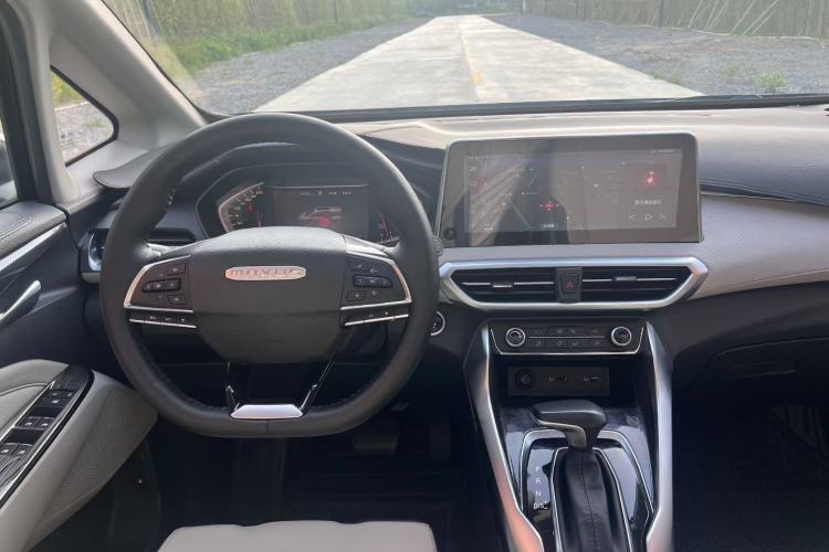 Used SAIC MAXUS G50 2019 1.5T Automatic Elite Edition China VI Standard Interior 4