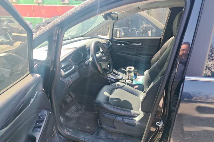Used SAIC MAXUS G50 2019 1.5T Automatic Elite Edition China VI Standard Left Front Seat