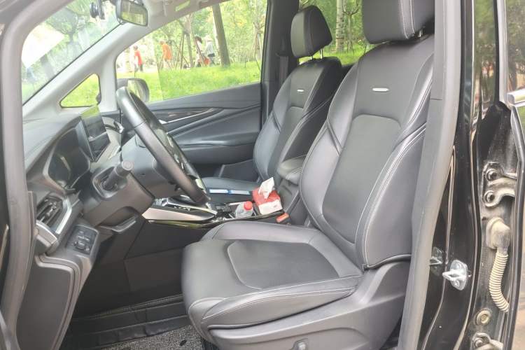 Used SAIC MAXUS G50 2019 1.5T First Edition Automatic Luxury Version 6 Seats Left Front Seat