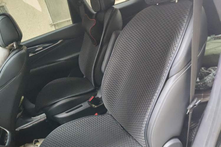 Used SAIC MAXUS G50 2019 1.5T First Edition Automatic Luxury Version 7 Seats Left Rear Seat