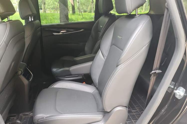 Used SAIC MAXUS G50 2019 1.5T First Edition Automatic Luxury Version 6 Seats Left Rear Seat