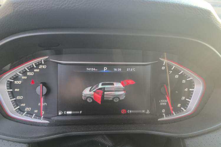 Used SAIC MAXUS G50 2019 1.5T First Edition Automatic Luxury Version 6 Seats Odometer Close Up
