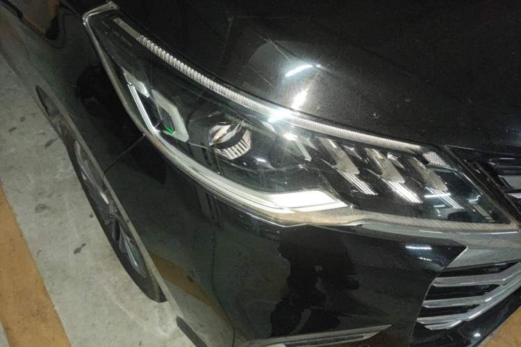 Used SAIC MAXUS G50 2019 1.5T First Edition Automatic Luxury Version 7 Seats Right Front Headlight