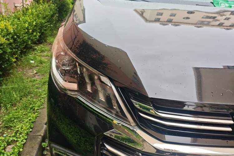 Used SAIC MAXUS G50 2019 1.5T Automatic Elite Edition China VI Standard Right Front Headlight