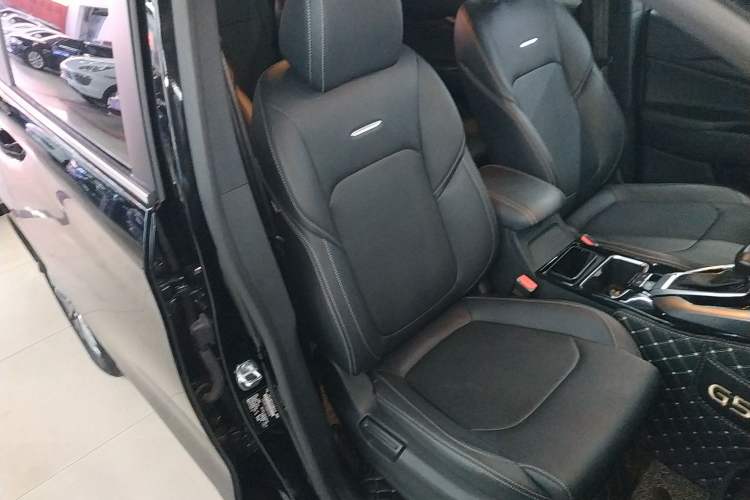Used SAIC MAXUS G50 2019 1.5T Automatic Elite Edition China VI Standard Right Front Seat