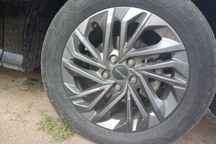 Used SAIC MAXUS G50 2019 1.5T Automatic Luxury Edition China VI Standard Right Front Wheel Hub