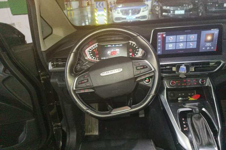 Used SAIC MAXUS G50 2019 1.5T Automatic Luxury Edition China V Standard Steering Wheel