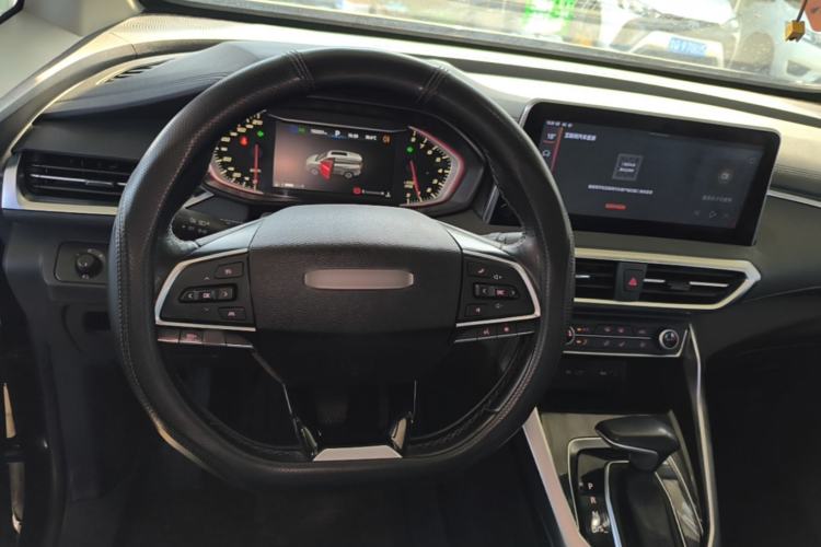 Used SAIC MAXUS G50 2019 1.5T First Edition Automatic Luxury Version 6 Seats Steering Wheel