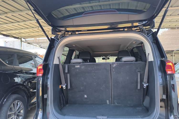 Used SAIC MAXUS G50 2019 1.5T First Edition Automatic Luxury Version 6 Seats Trunk