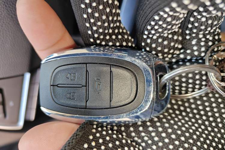Used SAIC MAXUS G50 2019 1.5T Automatic Elite Edition China V Standard Vehicle Key