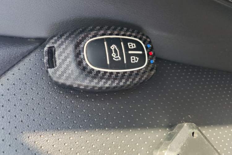 Used SAIC MAXUS G50 2019 1.5T Automatic Elite Edition China VI Standard Vehicle Key
