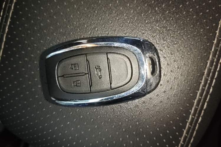 Used SAIC MAXUS G50 2019 1.5T Automatic Elite Edition China VI Standard Vehicle Key