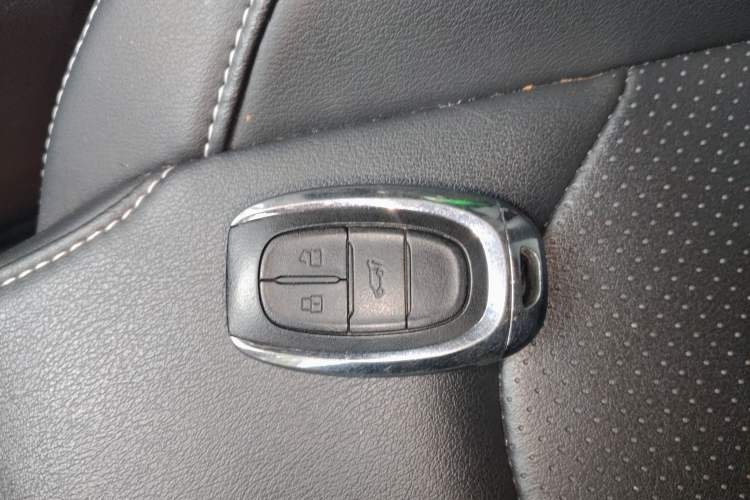 Used SAIC MAXUS G50 2019 1.5T Automatic Elite Edition China VI Standard Vehicle Key