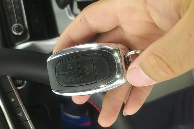 Used SAIC MAXUS G50 2019 1.5T Automatic Luxury Edition China VI Standard Vehicle Key