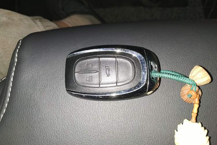 Used SAIC MAXUS G50 2019 1.5T Automatic Elite Edition China VI Standard Vehicle Key