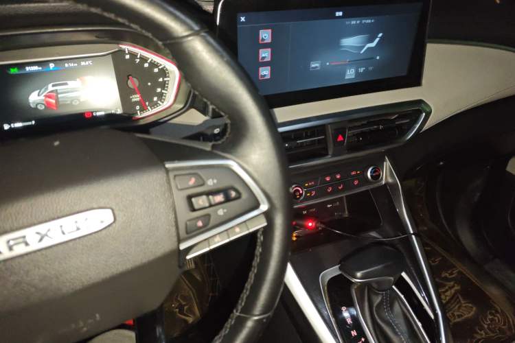 Used SAIC MAXUS G50 2019 1.5T First Edition Automatic Luxury Version 7 Seats Audio And AC Panel